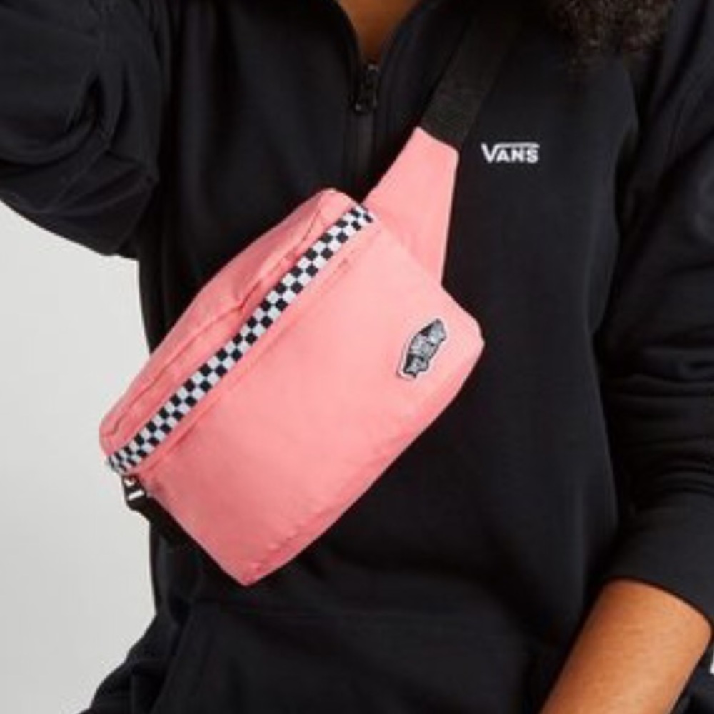 ๐
๐ค๐ป๐น๐
VANS x Pink Checkered Vibes๐ถ๐ค๐ป๐น ๐
- Picture 1 of 10
